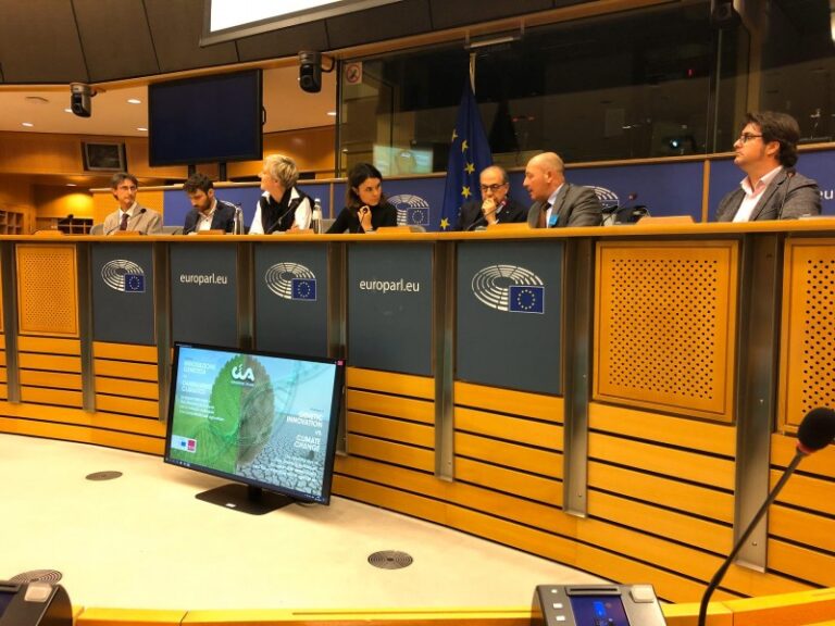 1515-es-asaja-huesca-defiende-en-el-parlamento-europeo-la-necesidad-de-apostar-por-la-innovacion-en-la-agric